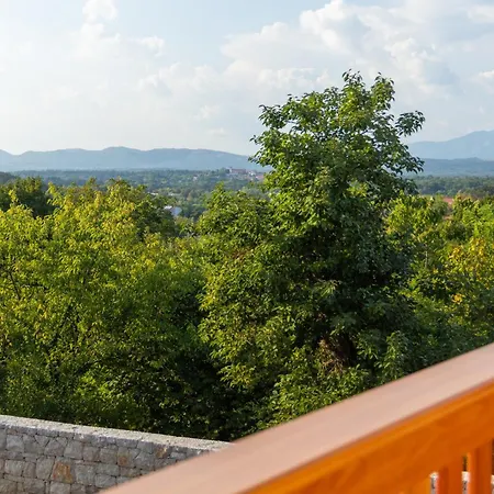 Posestvoravbar Apartman *